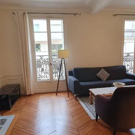 Spacieux Pour 4 Pers, Proche Arc De Triomphe Et Champs-elysees Apartment Paris